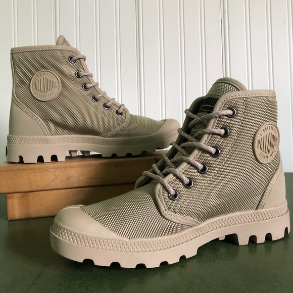 Palladium Shoes - Palladium PAMPA Hi Originals in Safari Textile